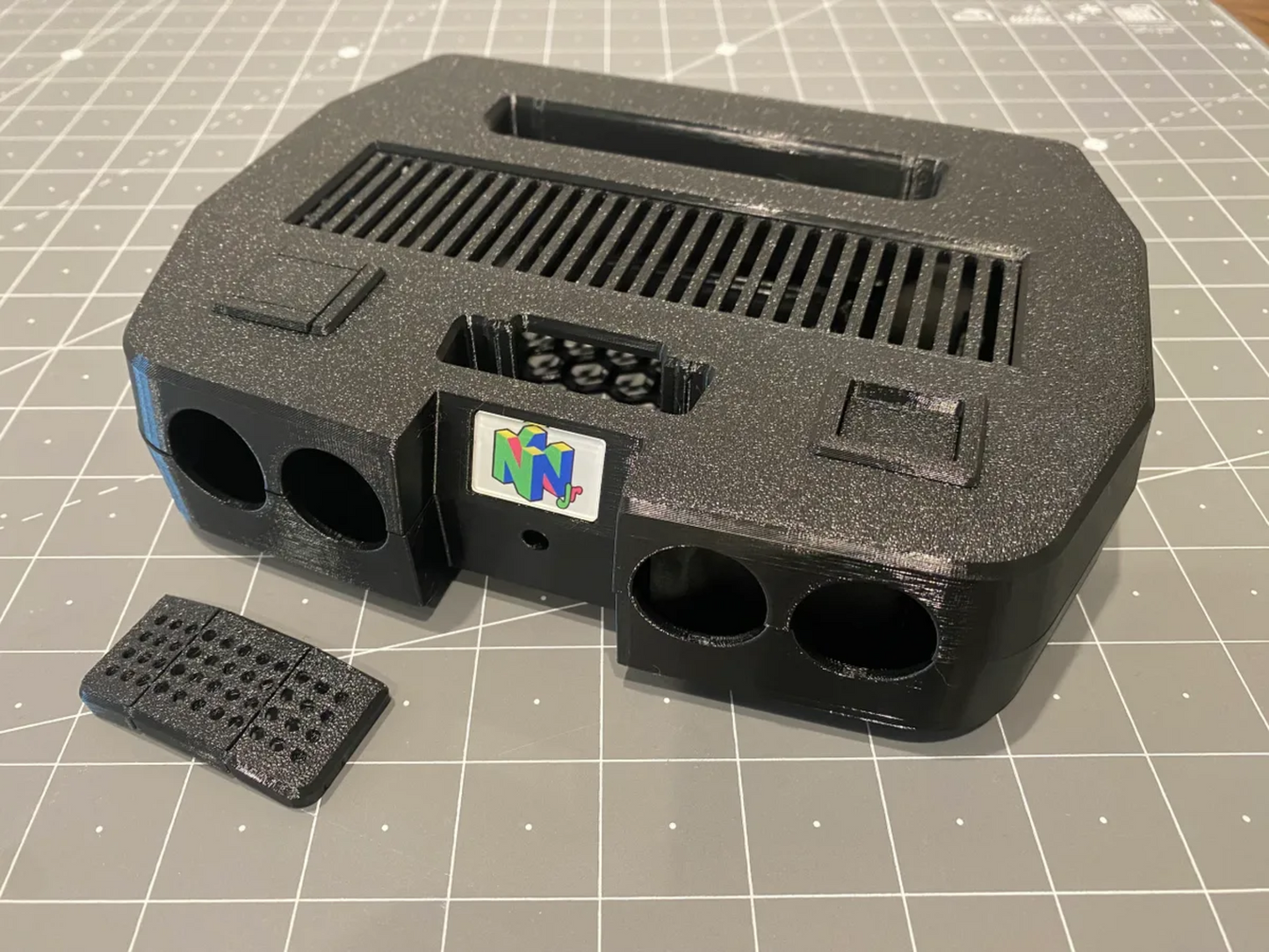N64jr: A Replacement Shell for the Nintendo 64 (MKI OLD VERSION)